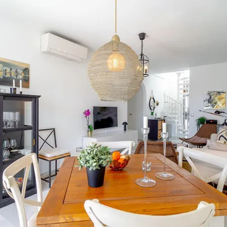 Global Magni In Parador Area 22462 نيرخا